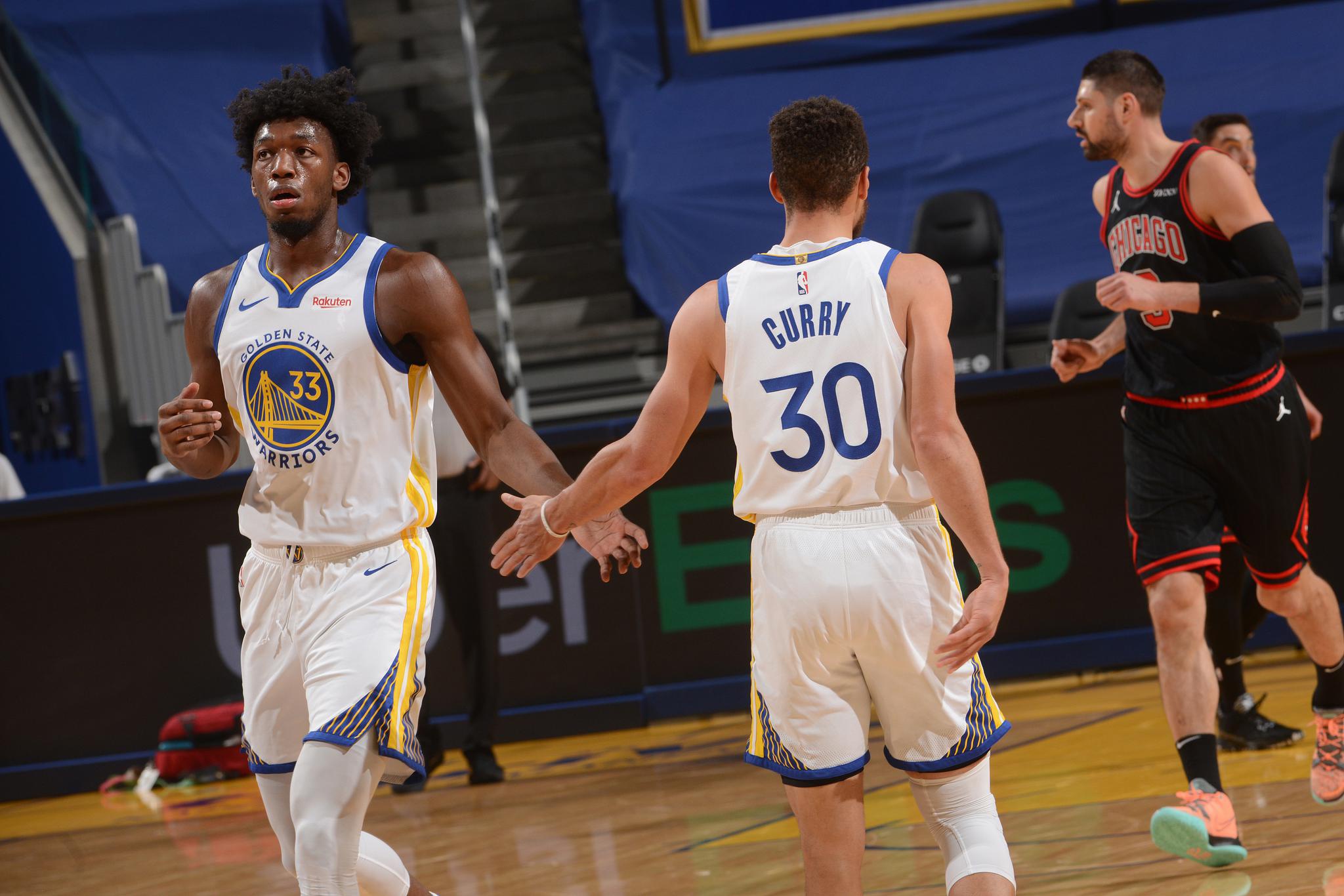 他们在前两 他们在前两