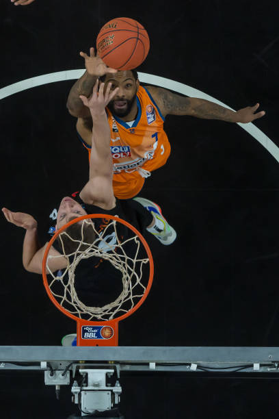 在这里显得 在这里显得