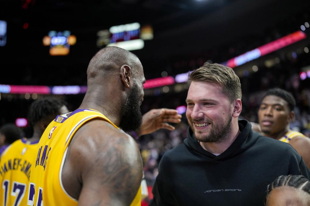 沙尔克官方：强烈谴责莱比锡火车头队球迷的种族歧视行为