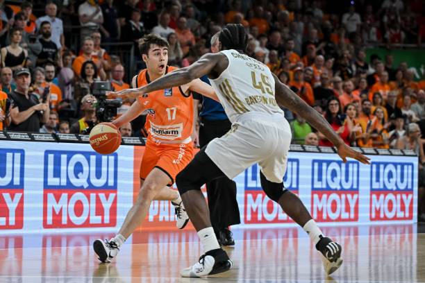 官方：前皇马前锋赫塞加盟马来西亚球队柔佛新山