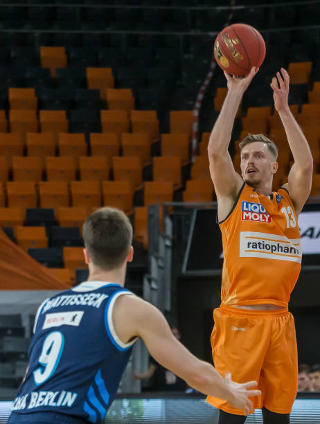 面争取更高 面争取更高